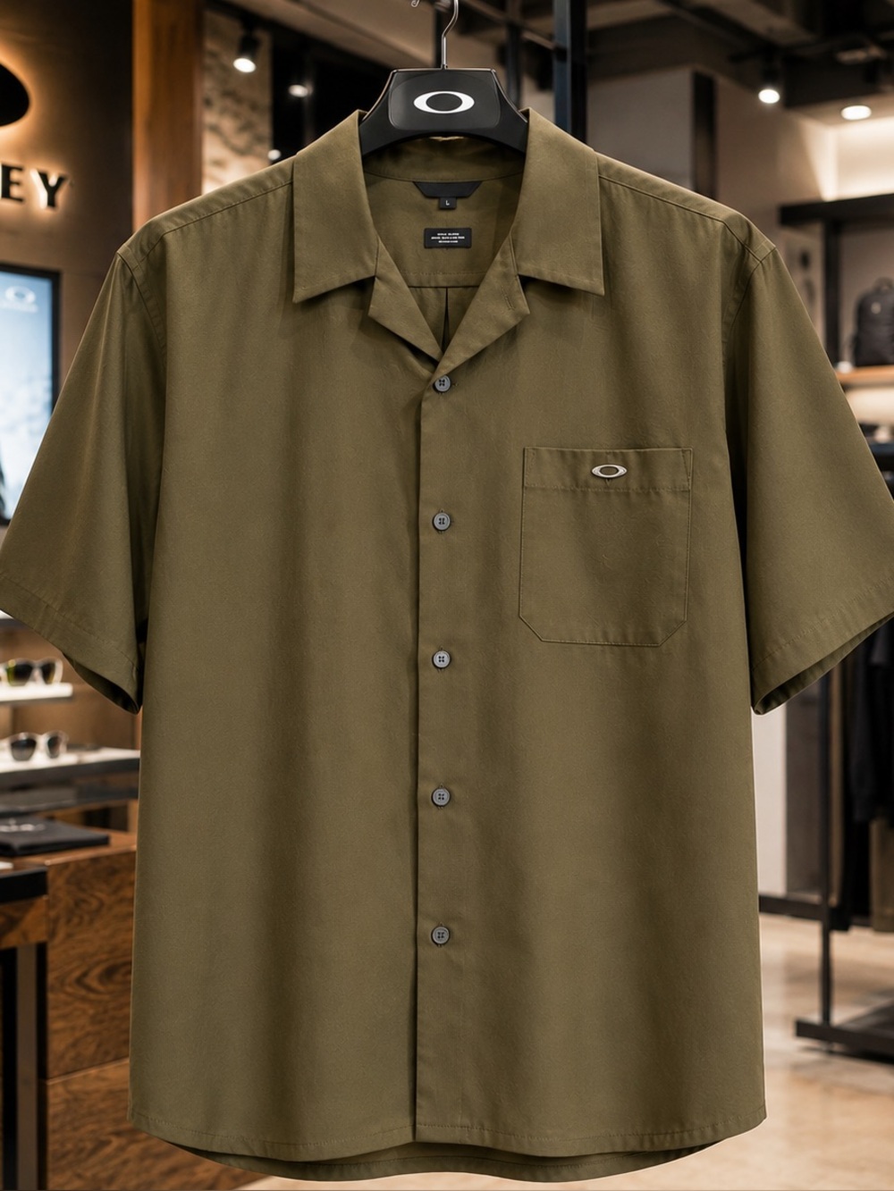 Oakley Men’s M Olive Tactical Performance Button Down Shirt Metal Logo Y2K